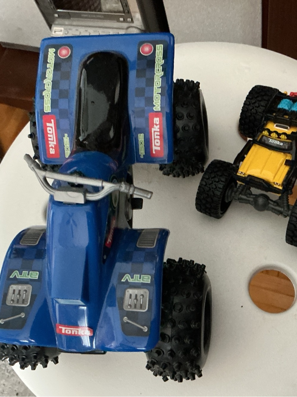 Set of 2 Tonka Quad